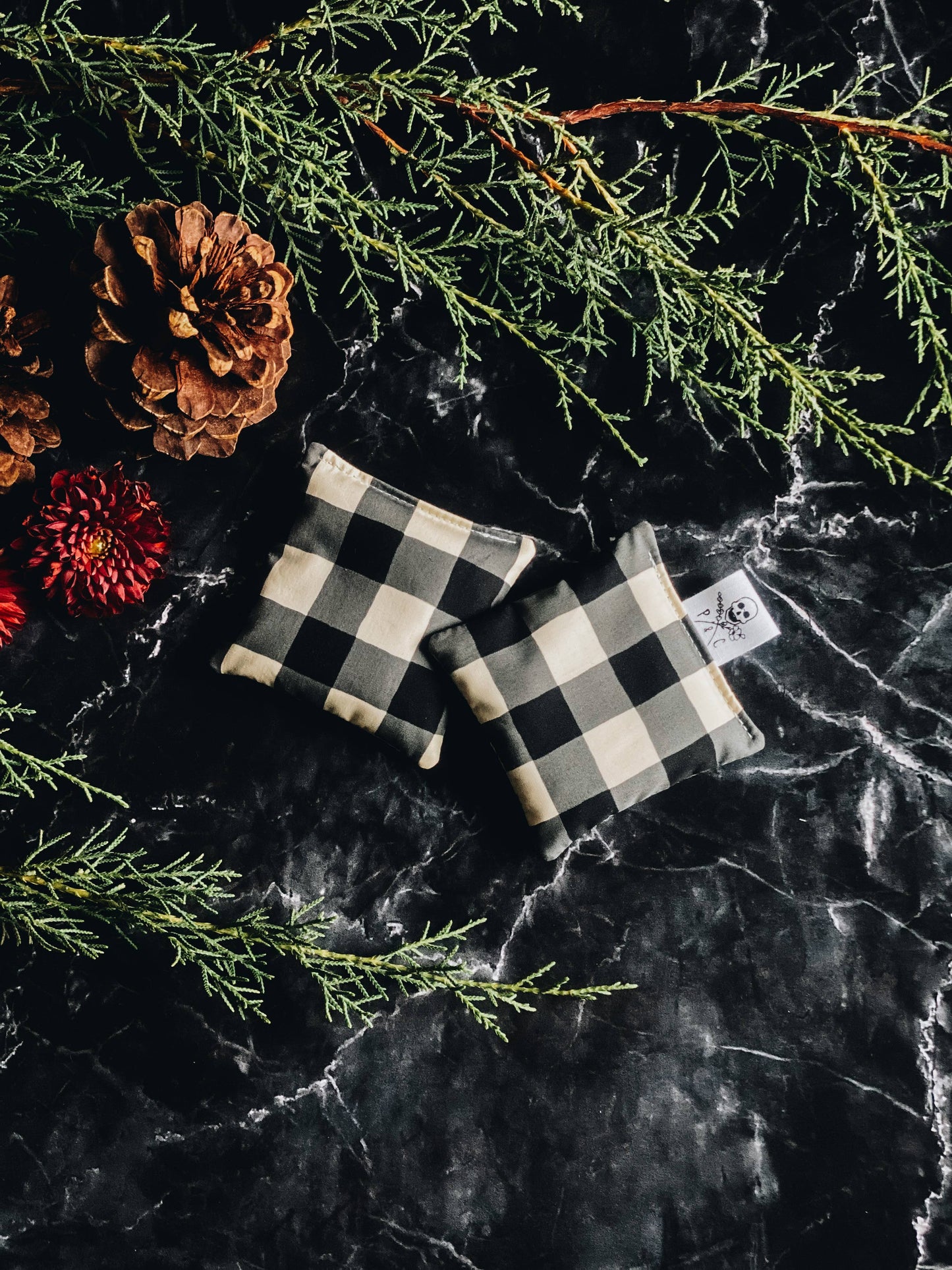 Payne & Comfort - Wicked Warmers- Snowy Plaid: Unscented