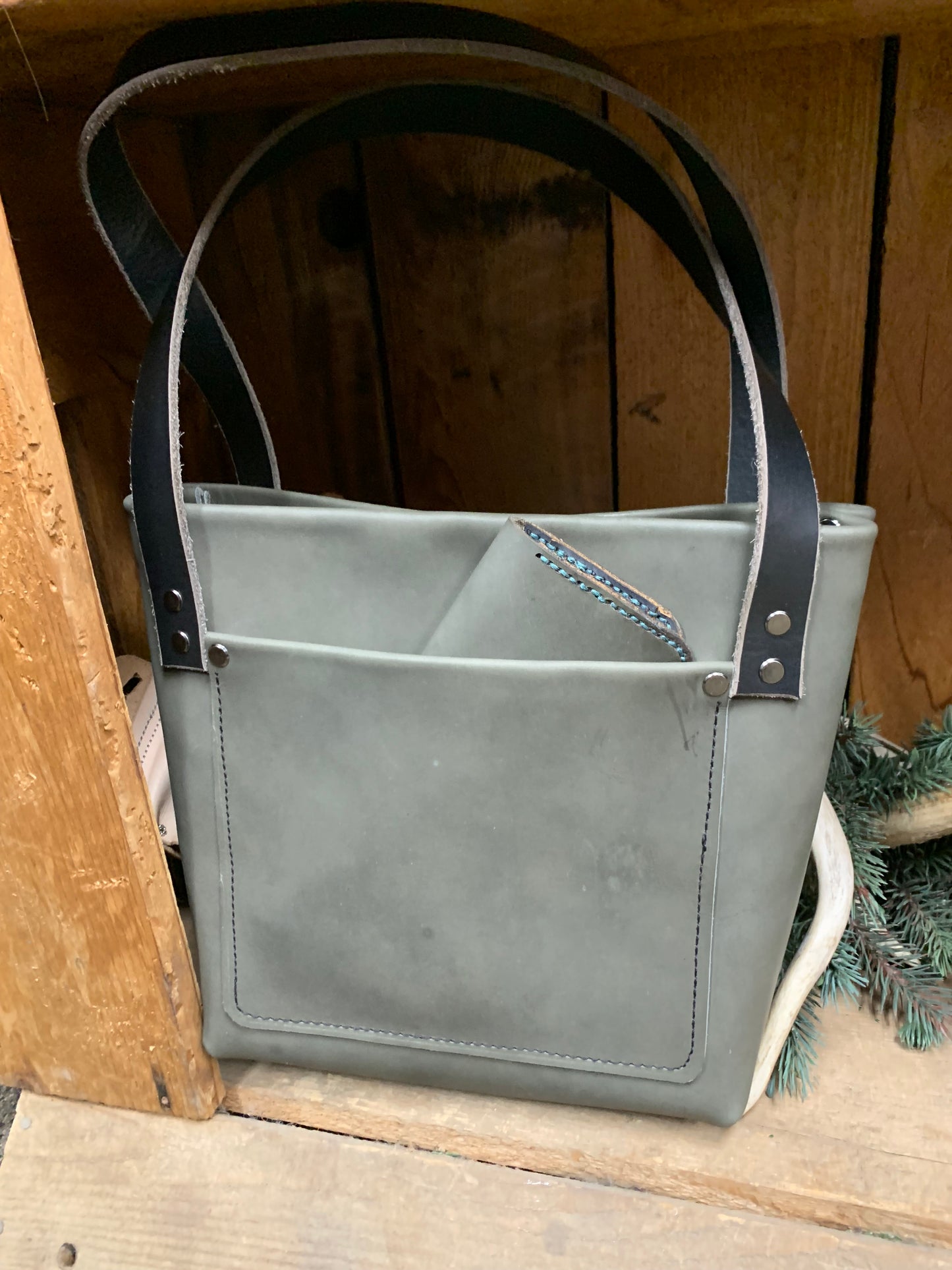 Matching purse and wallet set